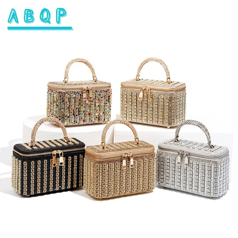 Women Bags In Sale - حقيبة نسائية للسهرات مرصعة بالألماس، حقيبة