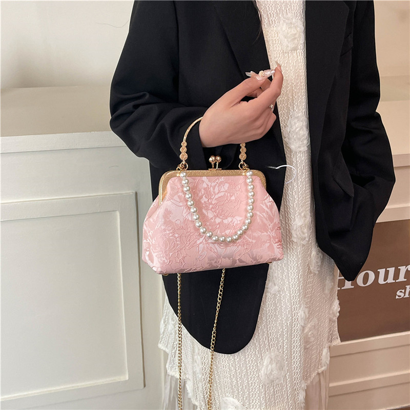 خمر الكلاسيكية حقيبة الدانتيل  - مراجعة Clutch Bag Evening وسعره