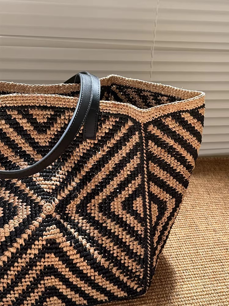 حقيبة يد نسائية كبيرة الحجم من - مراجعة Women'S Raffia Bags وسعره