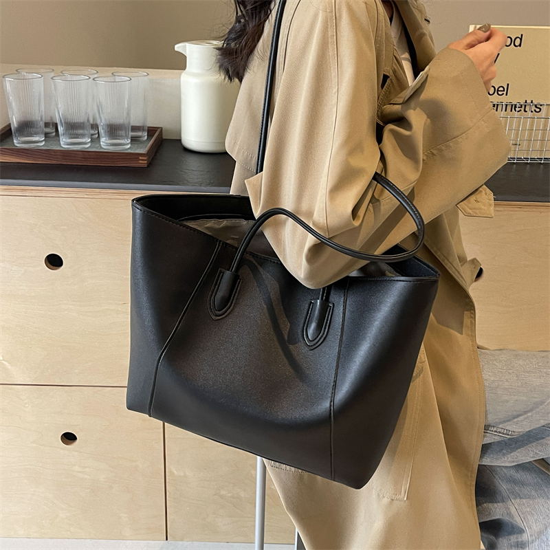 حقائب يد بسوستة أحادية اللون ل - مراجعة Women Bags In Sale وسعره