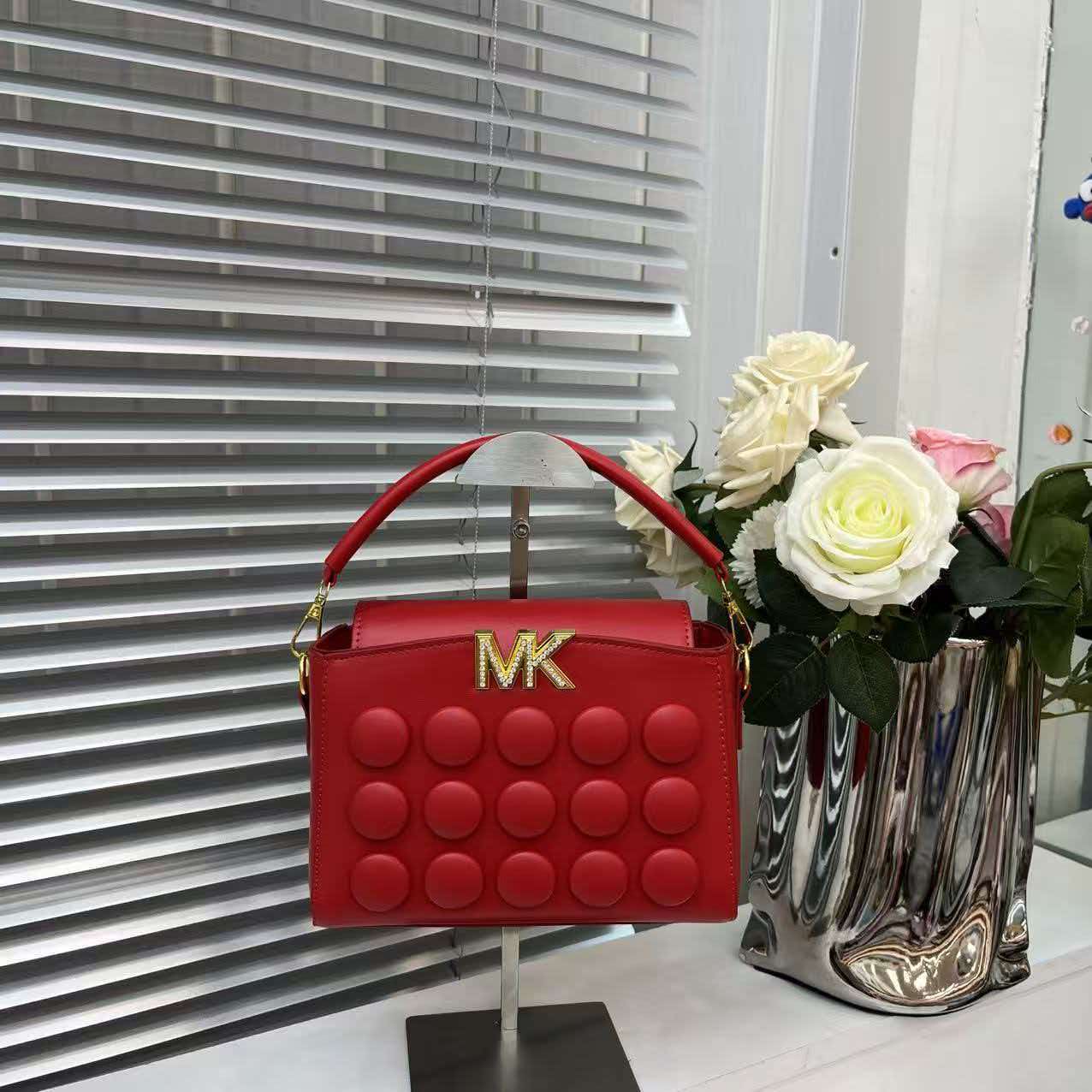 حقيبة يد نسائية فاخرة من مايكل - مراجعة Women Bags Mk وسعره
