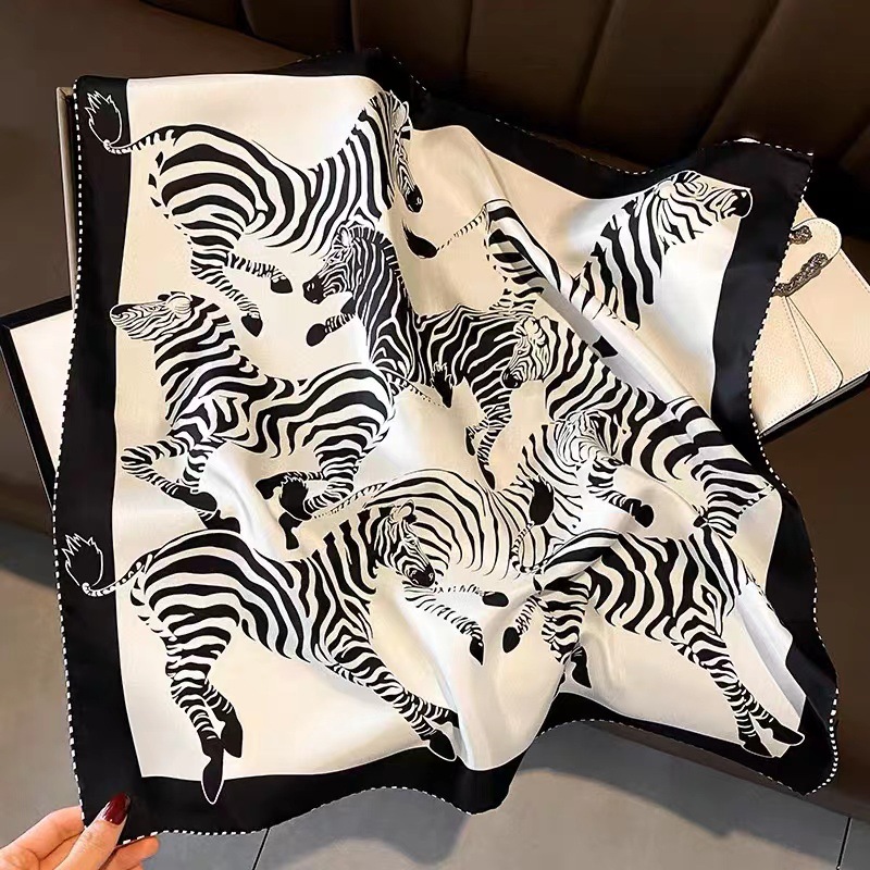 وشاح حريري صغير مربع الشكل بنق - مراجعة Women'S Bags Holiday وسعره