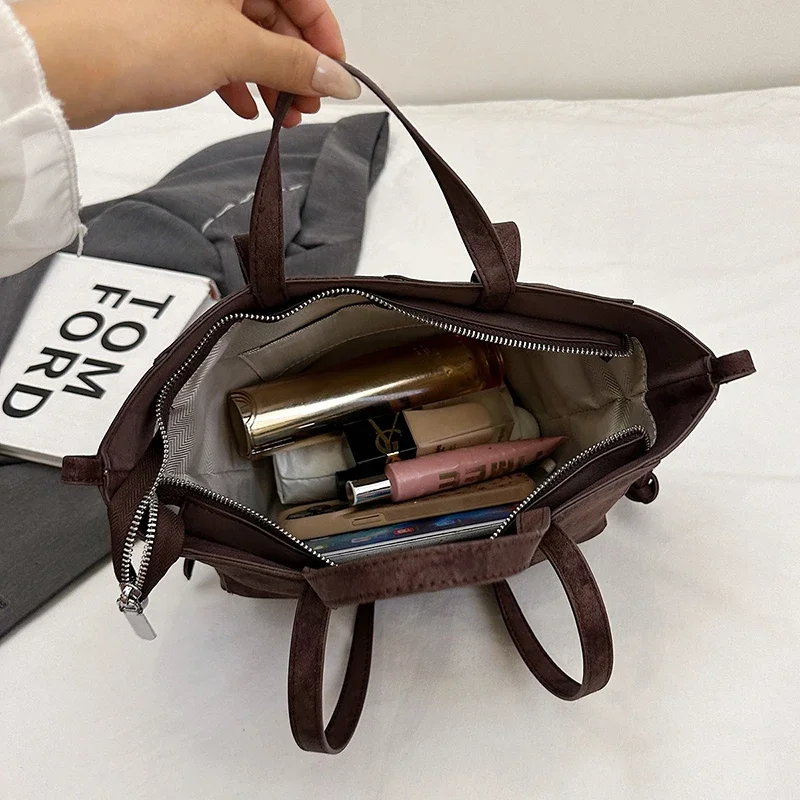 ضوء فاخر الصلبة بولي Hasp غلق  - مراجعة Women Bags In Sale وسعره