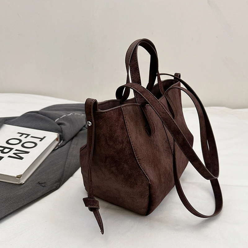ضوء فاخر الصلبة بولي Hasp غلق  - مراجعة Women Bags In Sale وسعره