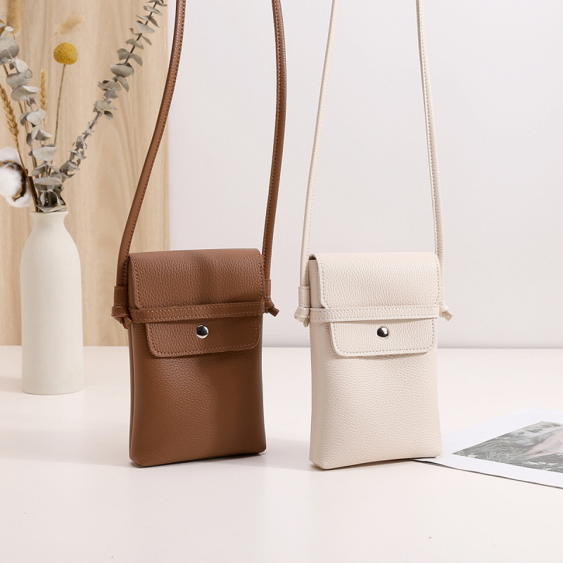 حقيبة هاتف صغيرة للنساء 2026،  - مراجعة Women Bags Leather وسعره